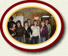 Brak tremy manifestuj najprawdziwsze atrystki! Od lewej:oniemielony wielbiciel, Magda, Monika, Justyna, Kamila, Agnieszka, Anna, Paulina i Paulina.
