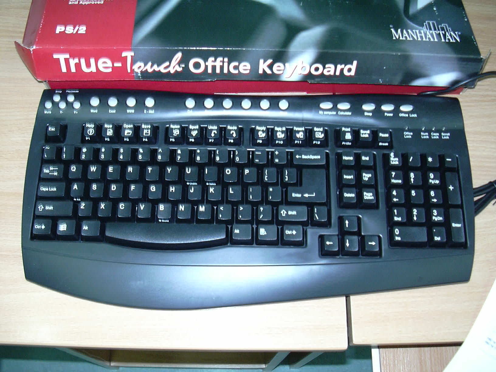 Klawiatura multimedialna ergonomiczna - II miejsce